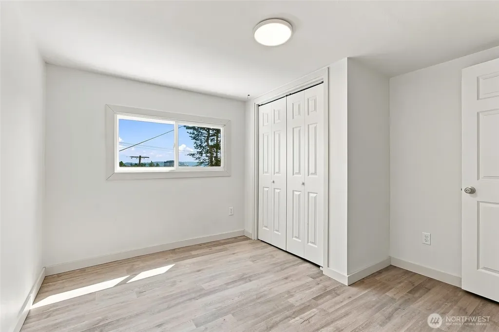1207 8th Street Bremerton WA 98337