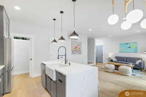 12713 4th Avenue NW Seattle WA 98177