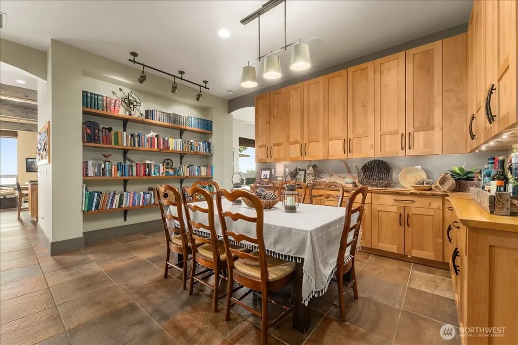 100 Ridgeview Drive Chelan WA 98816