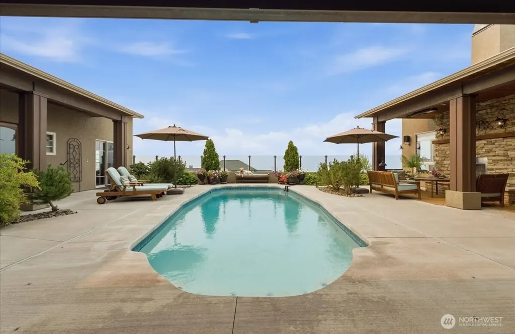 100 Ridgeview Drive Chelan WA 98816