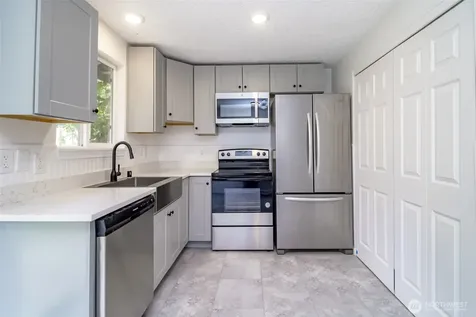 3506 114th Avenue E Edgewood WA 98372