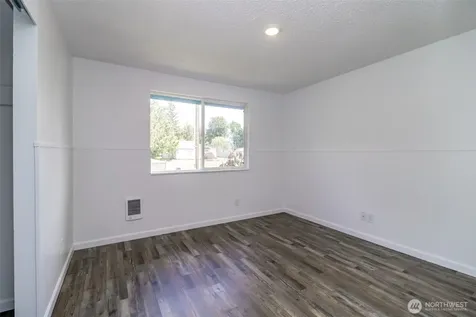 3506 114th Avenue E Edgewood WA 98372