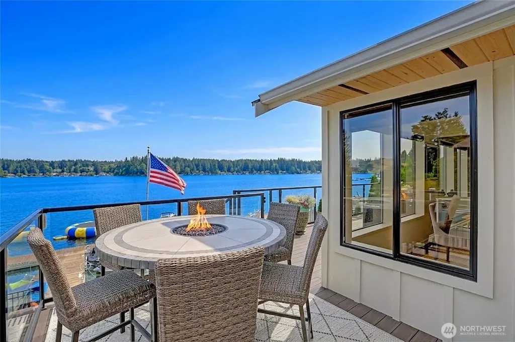 15219 W Lake Goodwin Road Stanwood WA 98292