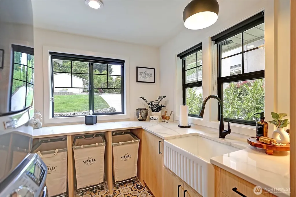15219 W Lake Goodwin Road Stanwood WA 98292