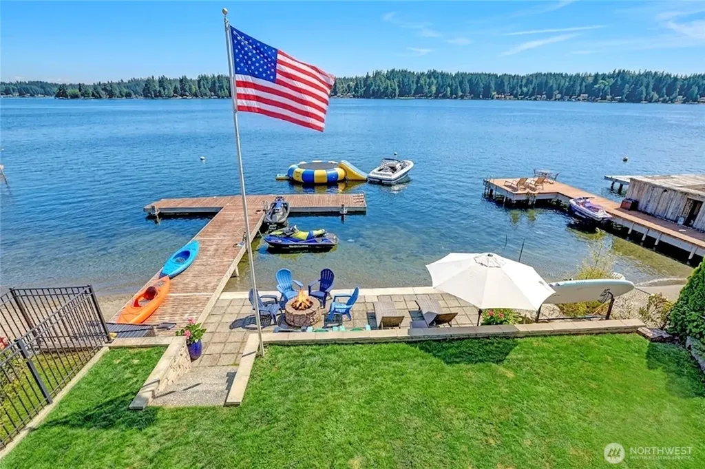 15219 W Lake Goodwin Road Stanwood WA 98292