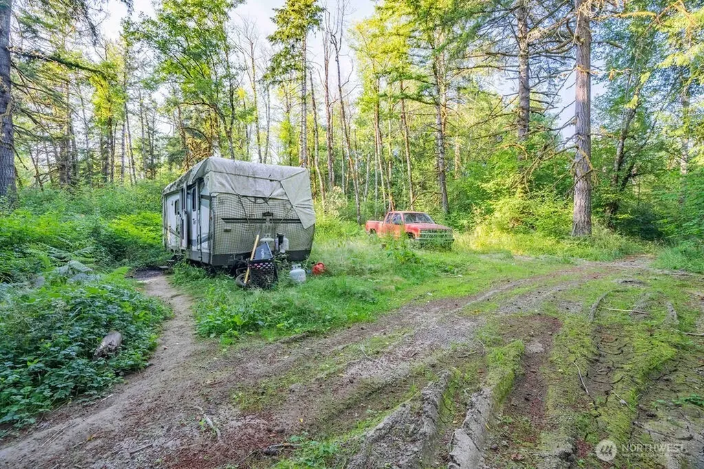 1952 E Agate Road Shelton WA 98584
