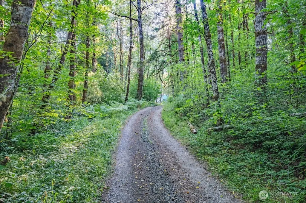 1952 E Agate Road Shelton WA 98584