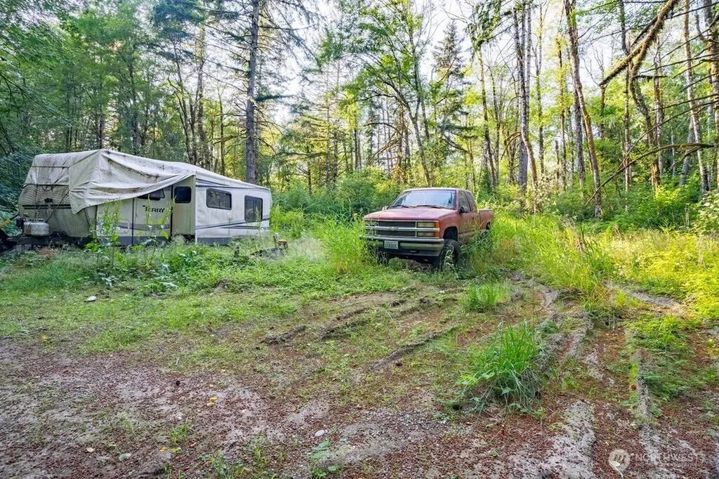 1952 E Agate Road Shelton WA 98584