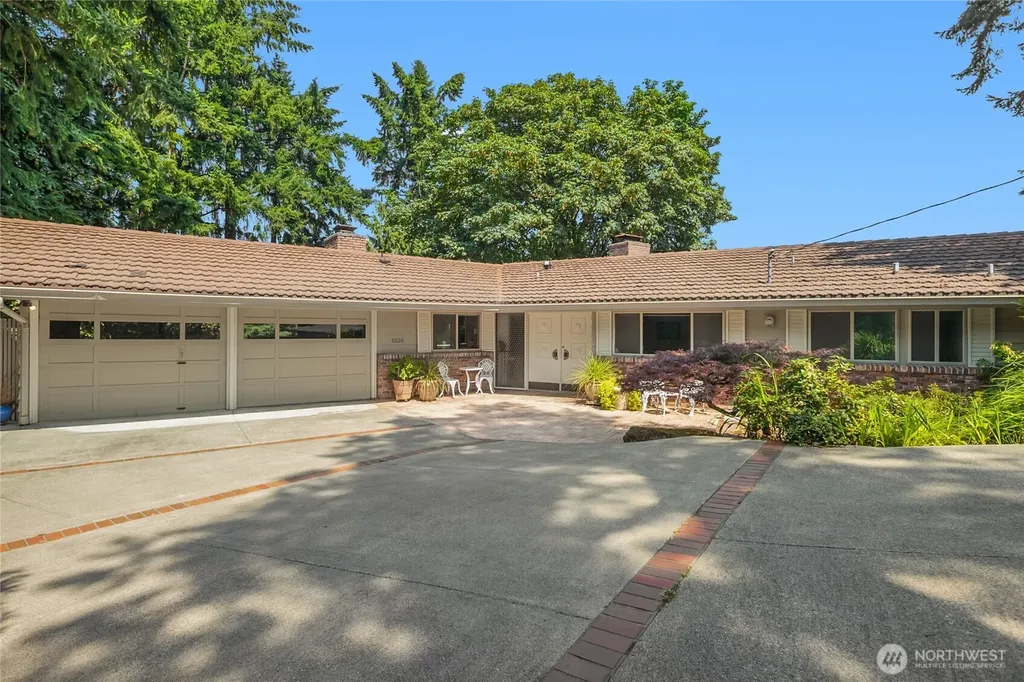9226 SE 60th Street Mercer Island WA 98040
