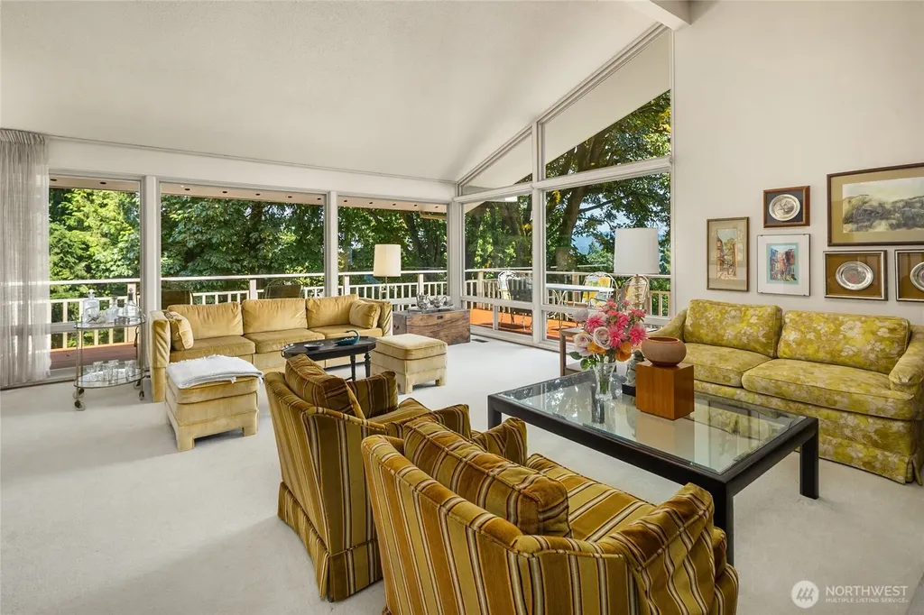 9226 SE 60th Street Mercer Island WA 98040