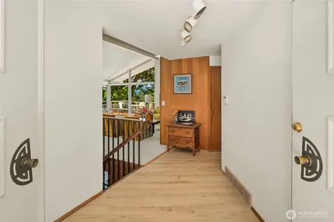 9226 SE 60th Street Mercer Island WA 98040