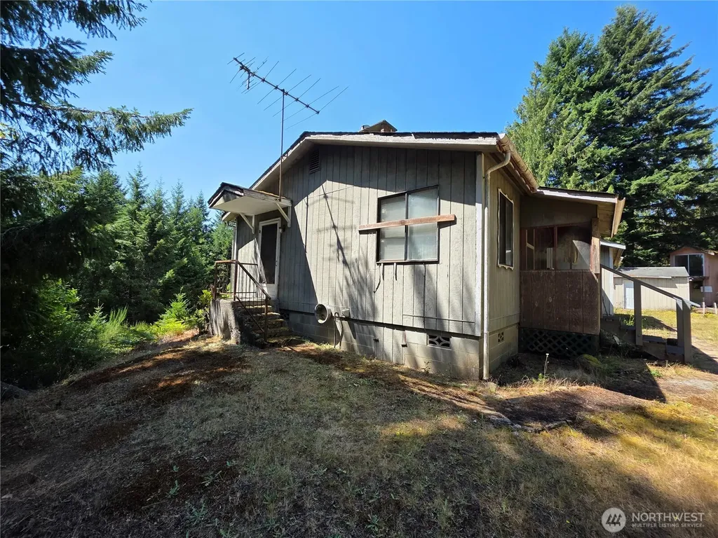 371 Green Mt Lane Brinnon WA 98320