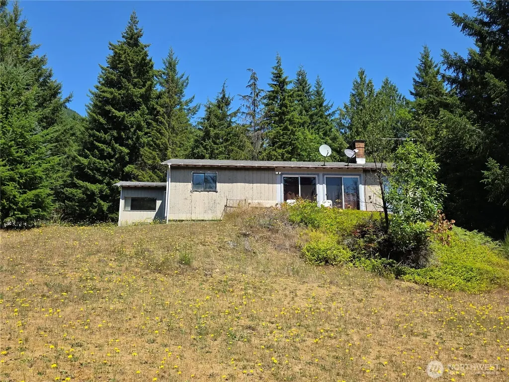 371 Green Mt Lane Brinnon WA 98320