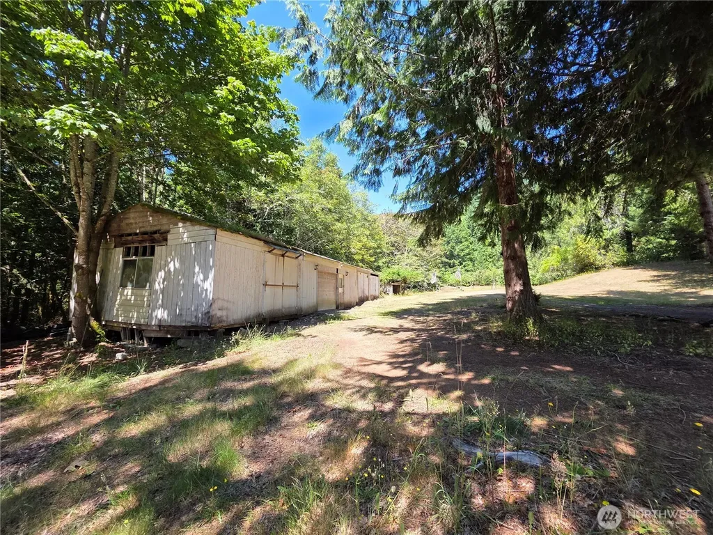 371 Green Mt Lane Brinnon WA 98320