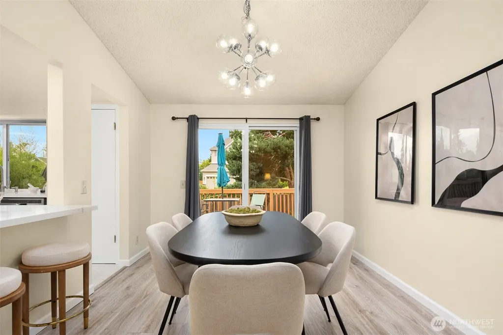 13012 SE 47th Street Bellevue WA 98006