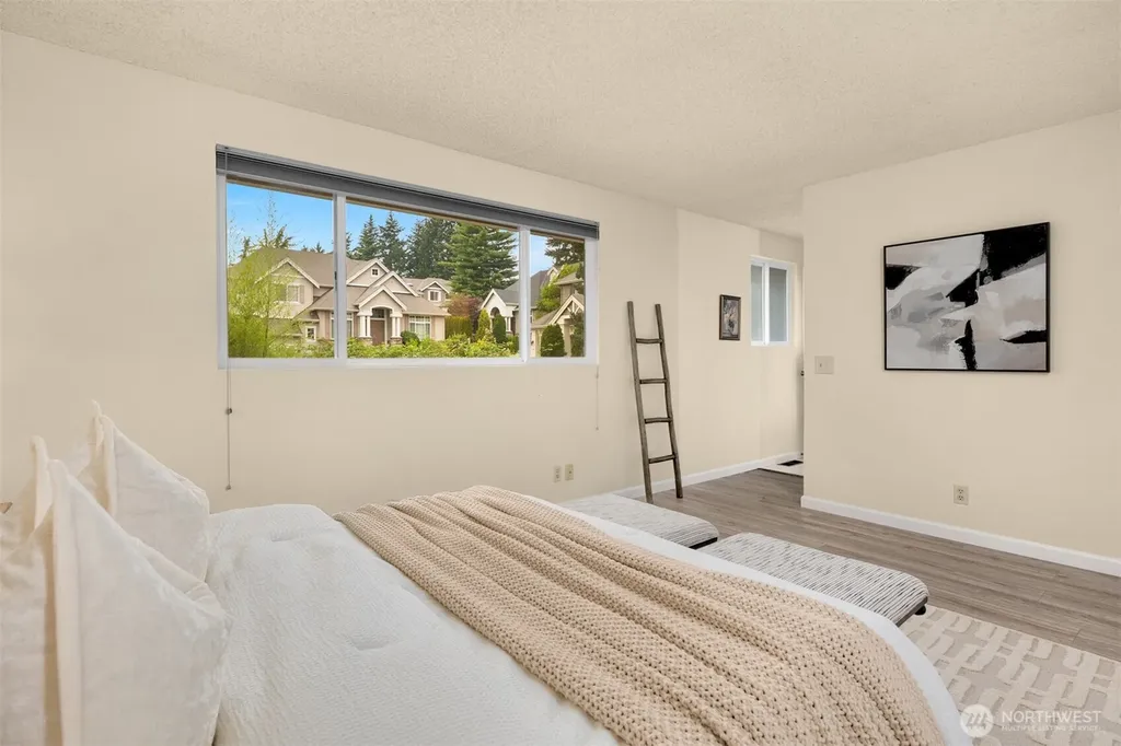 13012 SE 47th Street Bellevue WA 98006