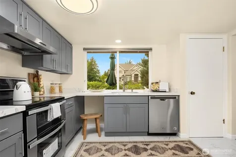 13012 SE 47th Street Bellevue WA 98006
