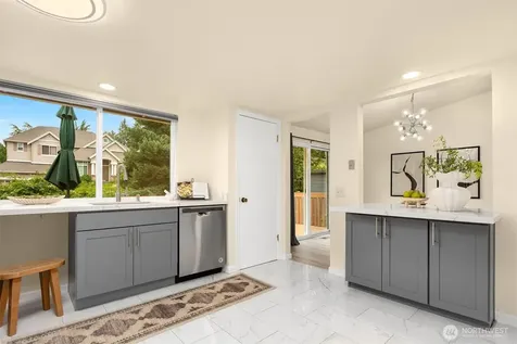13012 SE 47th Street Bellevue WA 98006