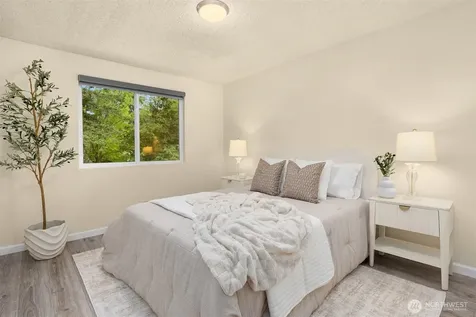 13012 SE 47th Street Bellevue WA 98006