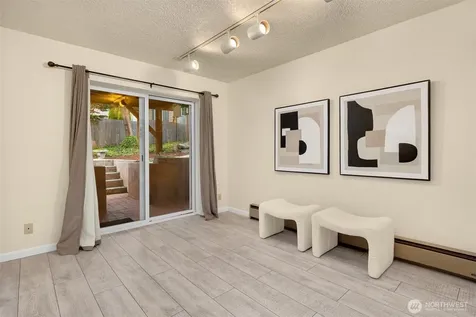 13012 SE 47th Street Bellevue WA 98006