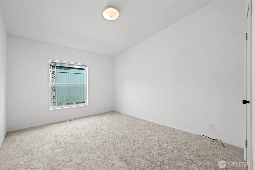 11100 4th Avenue W Everett WA 98204