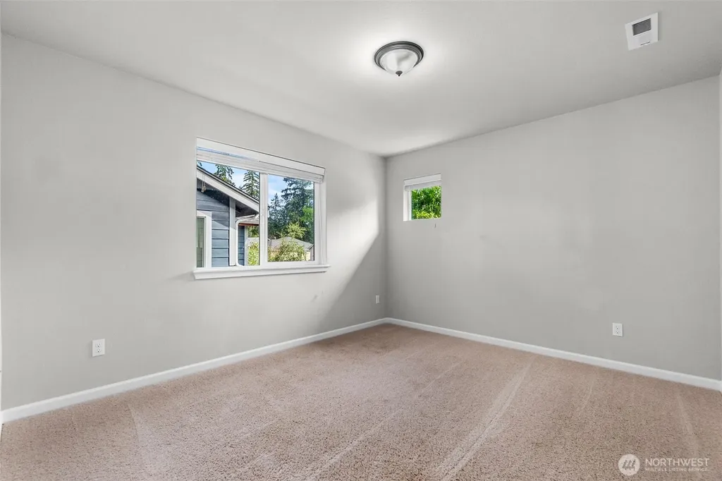 4335 Dudley Drive NE Olympia WA 98516