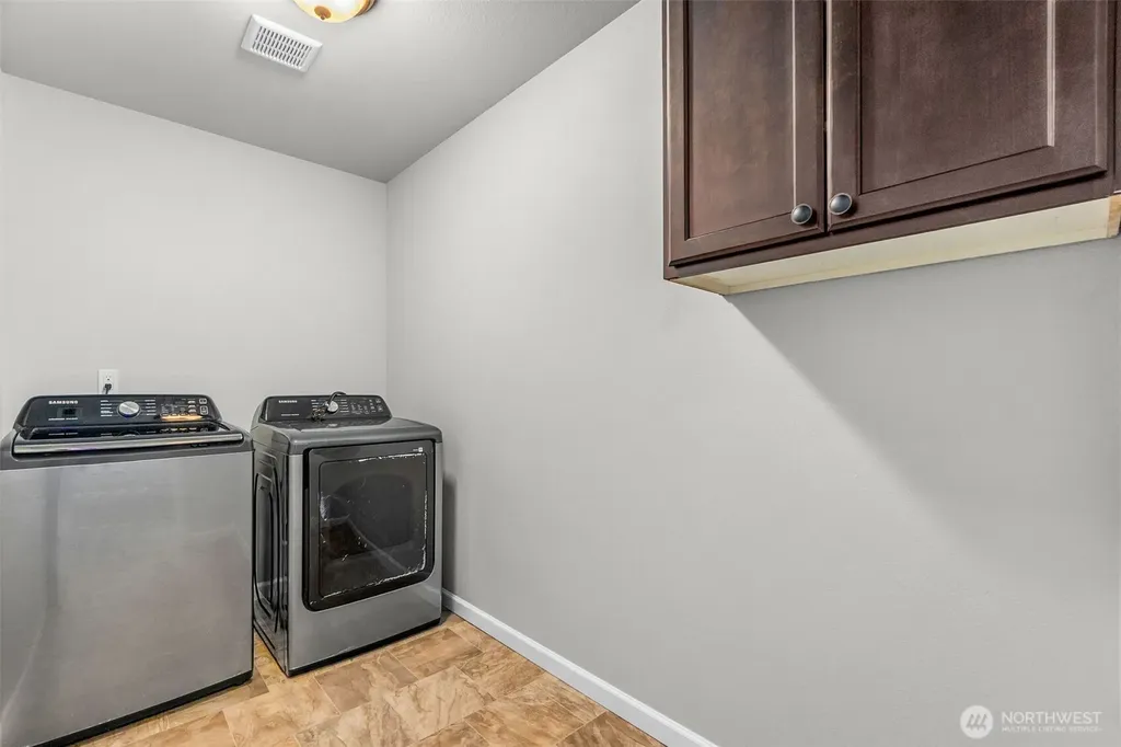 4335 Dudley Drive NE Olympia WA 98516