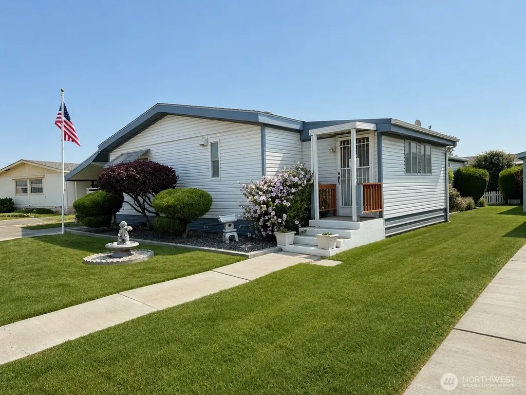2240 W Broadway Avenue Moses Lake WA 98837