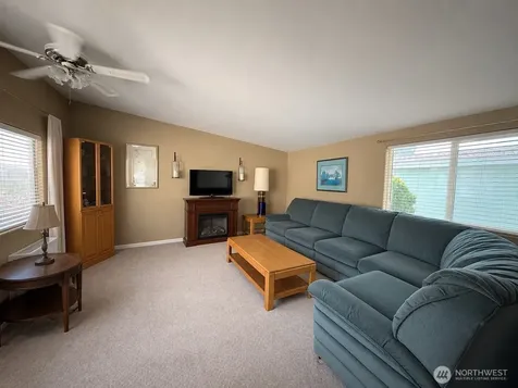 2240 W Broadway Avenue Moses Lake WA 98837