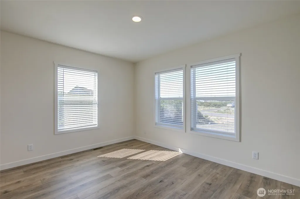 1246 Camero Loop SW Ocean Shores WA 98569