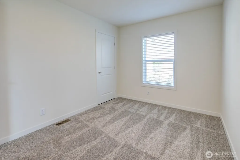 1246 Camero Loop SW Ocean Shores WA 98569