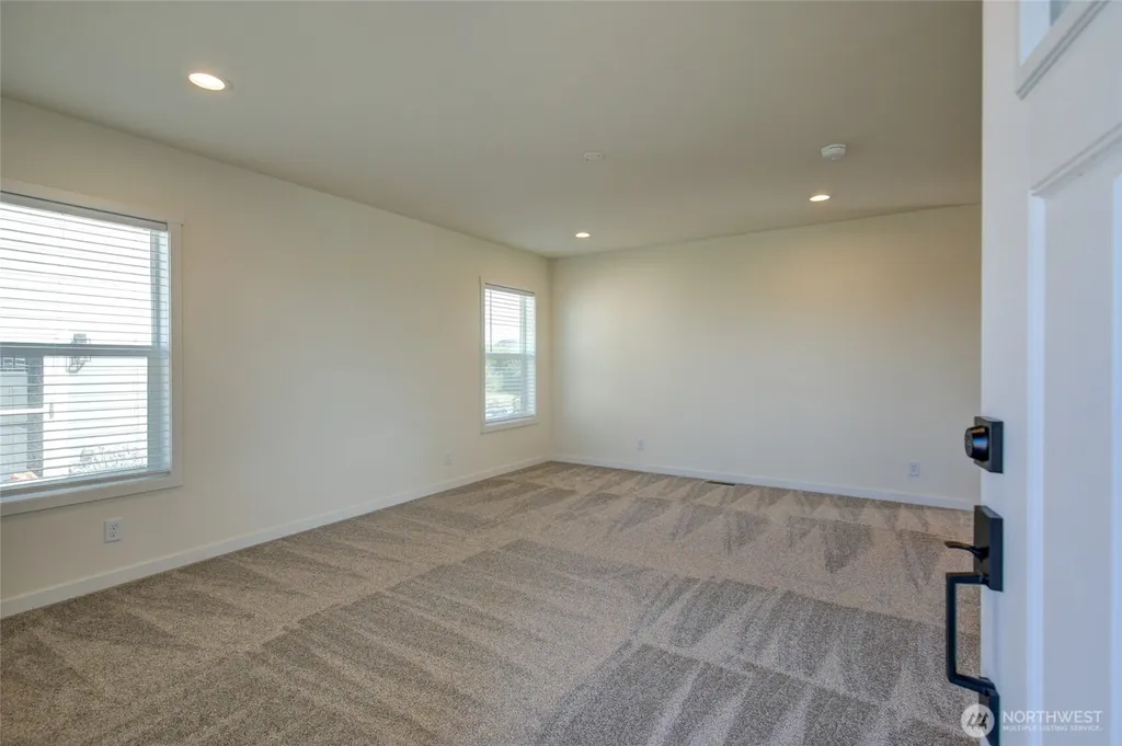 1246 Camero Loop SW Ocean Shores WA 98569