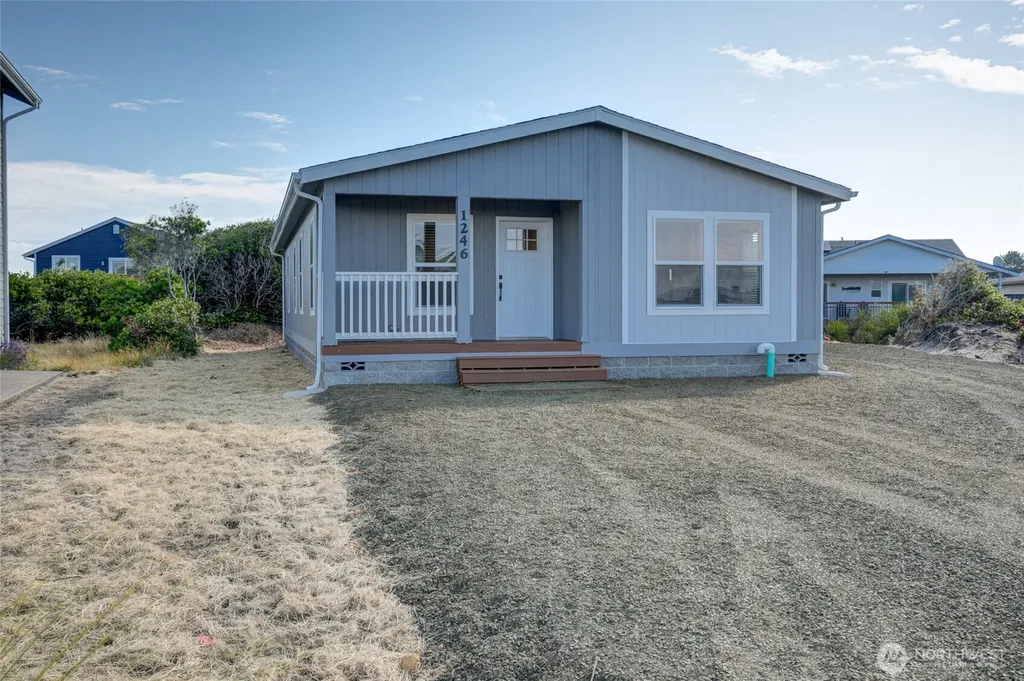 1246 Camero Loop SW Ocean Shores WA 98569