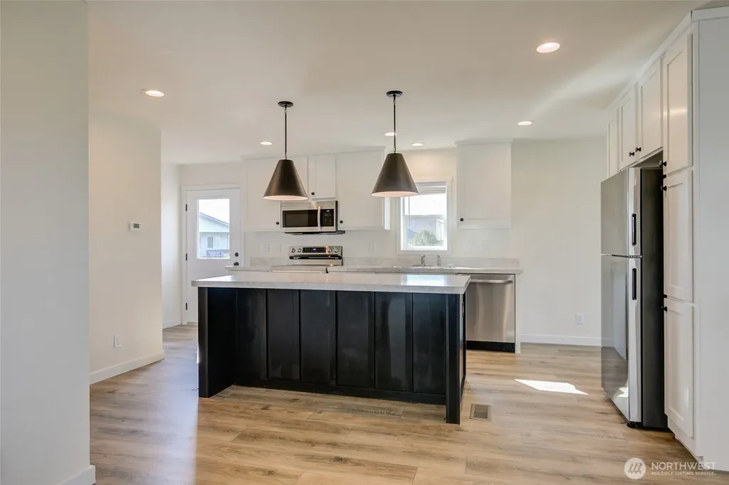 1246 Camero Loop SW Ocean Shores WA 98569
