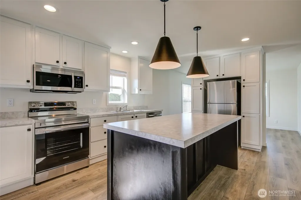 1246 Camero Loop SW Ocean Shores WA 98569