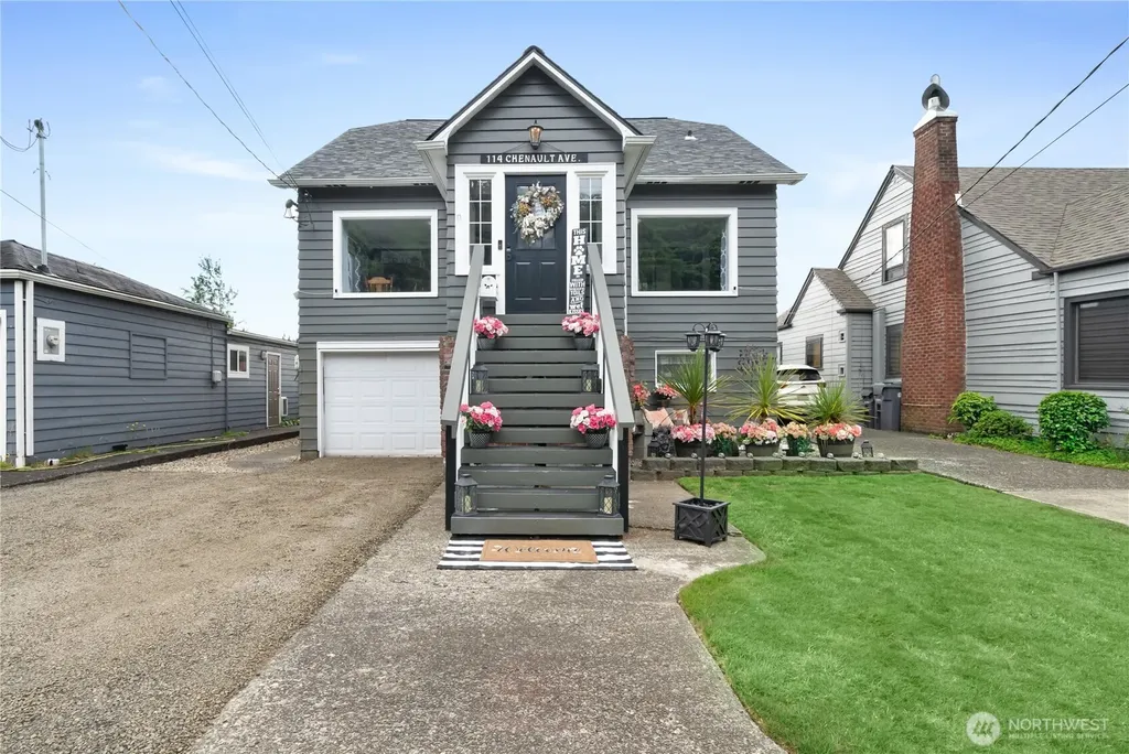 114 Chenault Avenue Hoquiam WA 98550