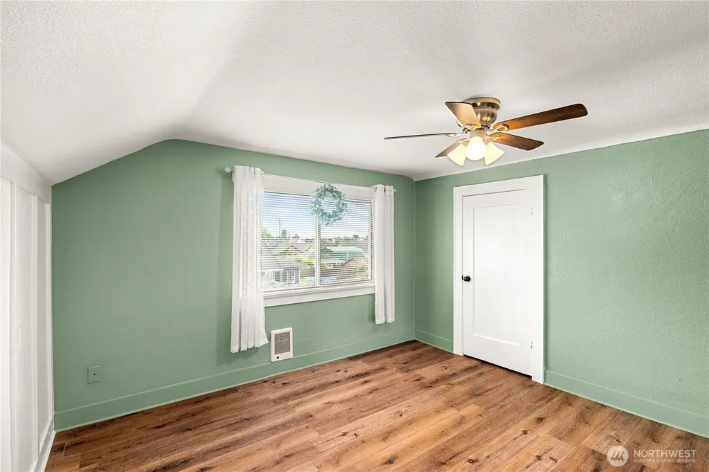 114 Chenault Avenue Hoquiam WA 98550