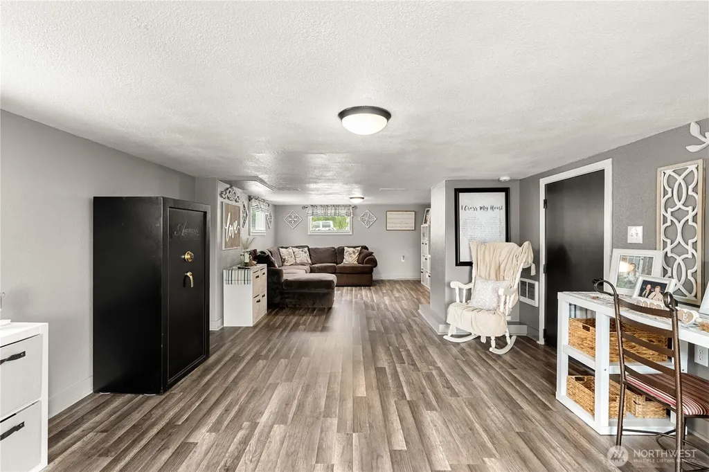 114 Chenault Avenue Hoquiam WA 98550