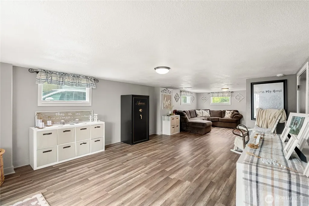 114 Chenault Avenue Hoquiam WA 98550