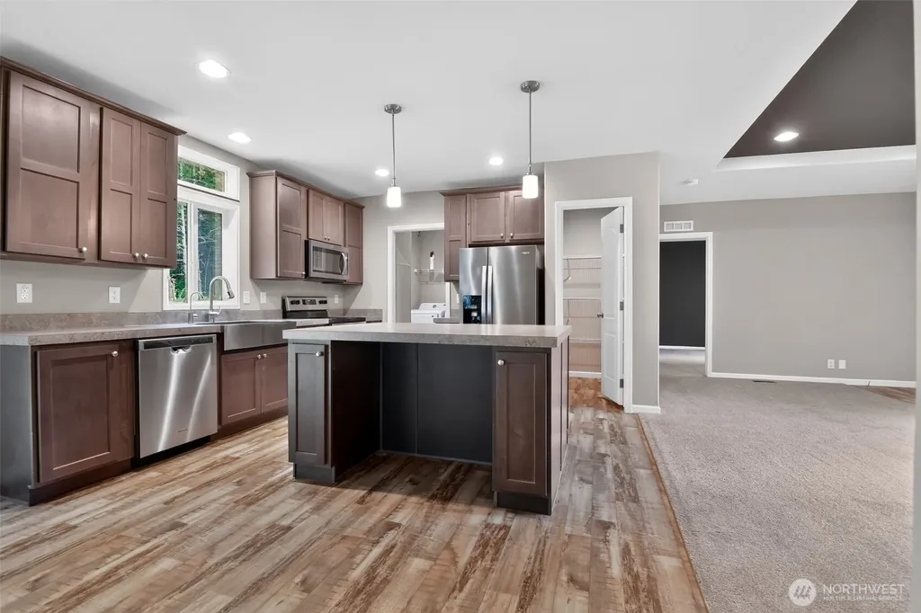 27129 Lake Riley Arlington WA 98223
