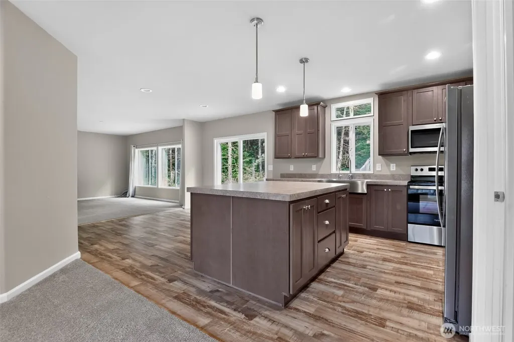 27129 Lake Riley Arlington WA 98223
