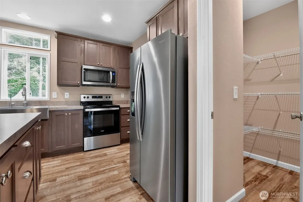 27129 Lake Riley Arlington WA 98223
