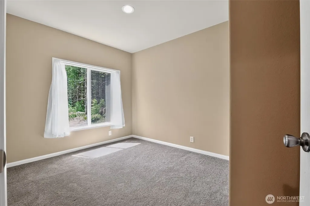 27129 Lake Riley Arlington WA 98223