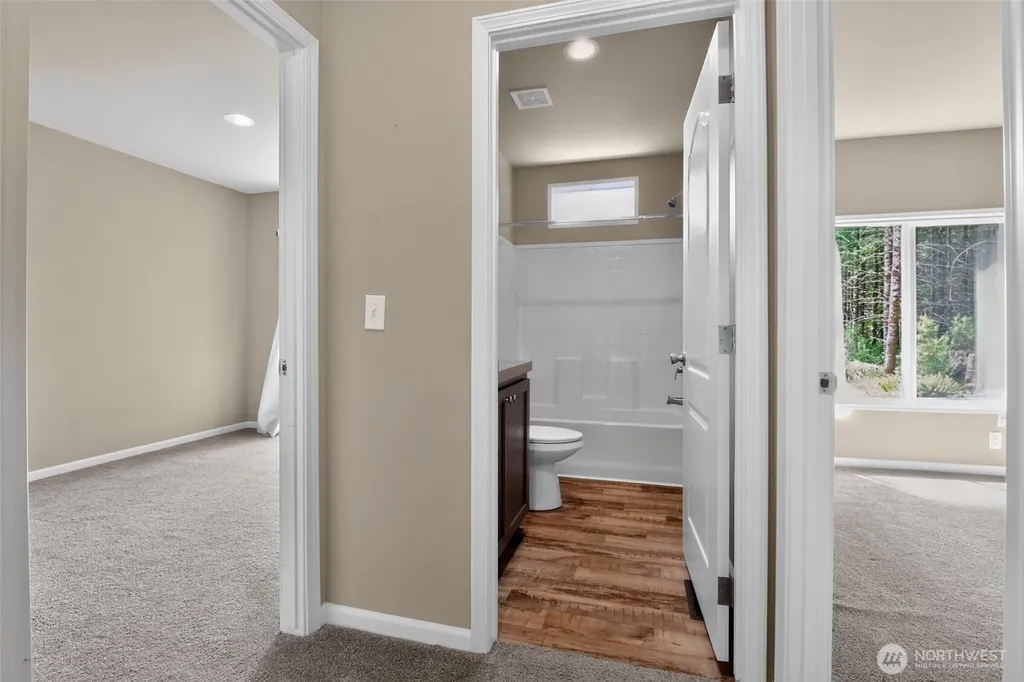 27129 Lake Riley Arlington WA 98223