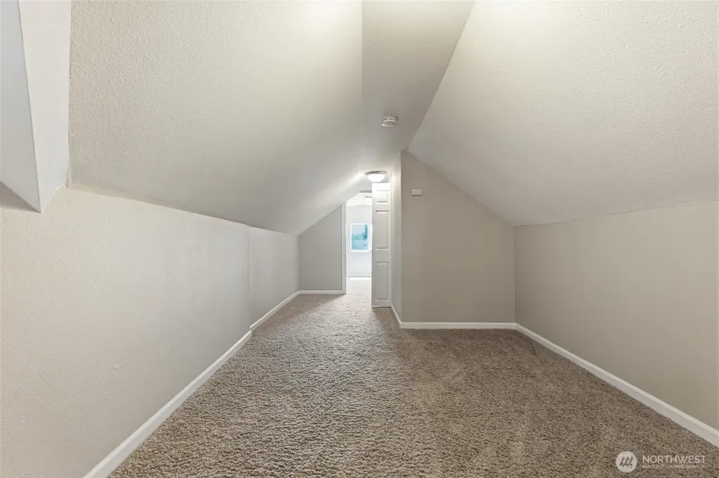 1016 E 61st Street Tacoma WA 98404