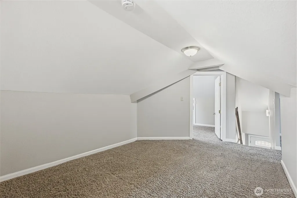 1016 E 61st Street Tacoma WA 98404