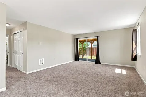 1016 E 61st Street Tacoma WA 98404