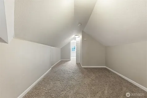 1016 E 61st Street Tacoma WA 98404