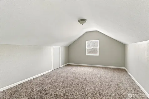 1016 E 61st Street Tacoma WA 98404