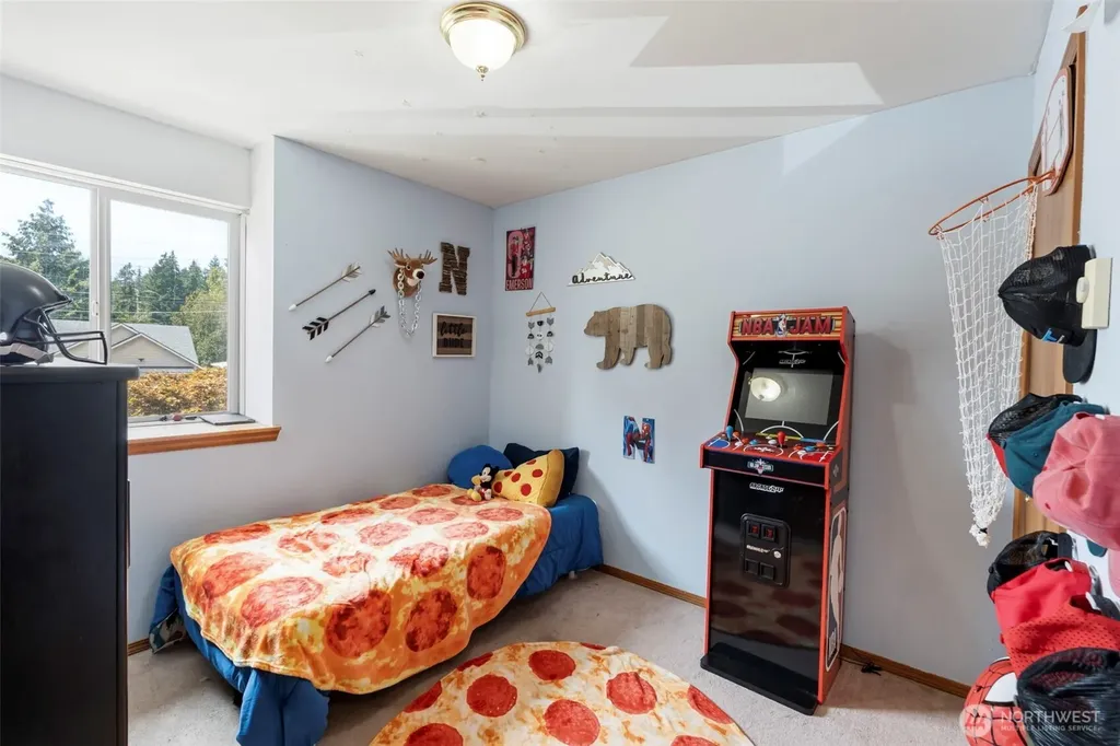 360 E Road Of Tralee Shelton WA 98584